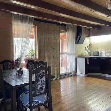 карпатський Karpatian Ferienhaus